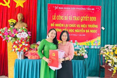 LỄ CÔNG BỐ QUYẾT ĐỊNH BỔ NHIỆM LẠI HIỆU TRƯỞNG TRƯỜNG TIỂU HỌC NGUYỄN BÁ NGỌC
